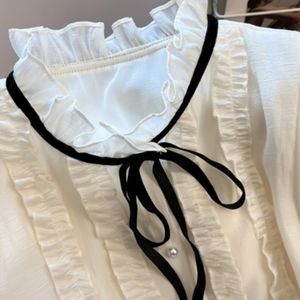 Long sleeved chiffon top